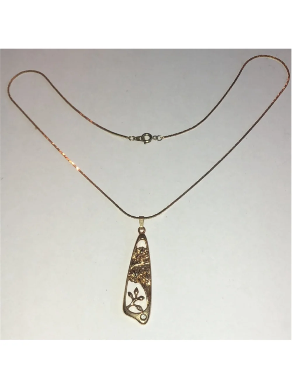 Angel Brand Signed Vintage Gold Tone Floral Pendant Necklace
